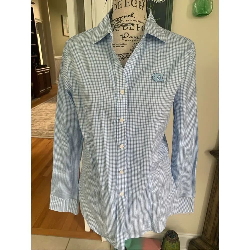 NWT Cutter & Buck Blue Checked North Carolina Tar Heels Alumni Stretch Oxford Bu